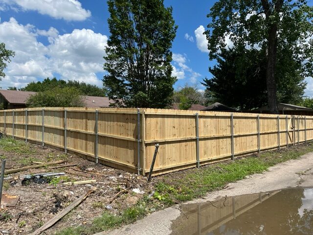 A project made by Franco Fence, a Fence and Gate contractor in Garland, Texas.